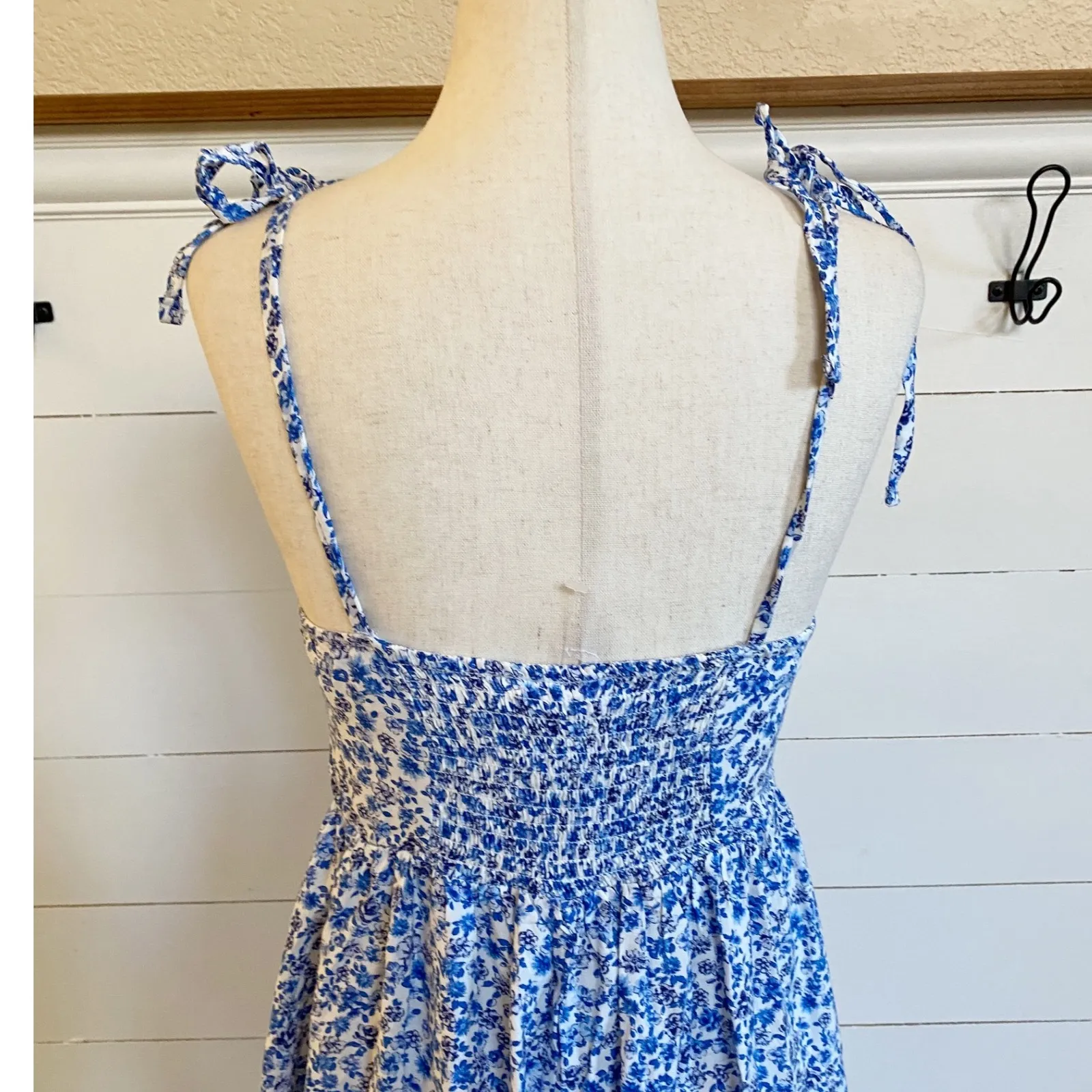 Just Polly Strappy Sleeveless Dainty White Blue‎ Floral Mini dress - Image 6