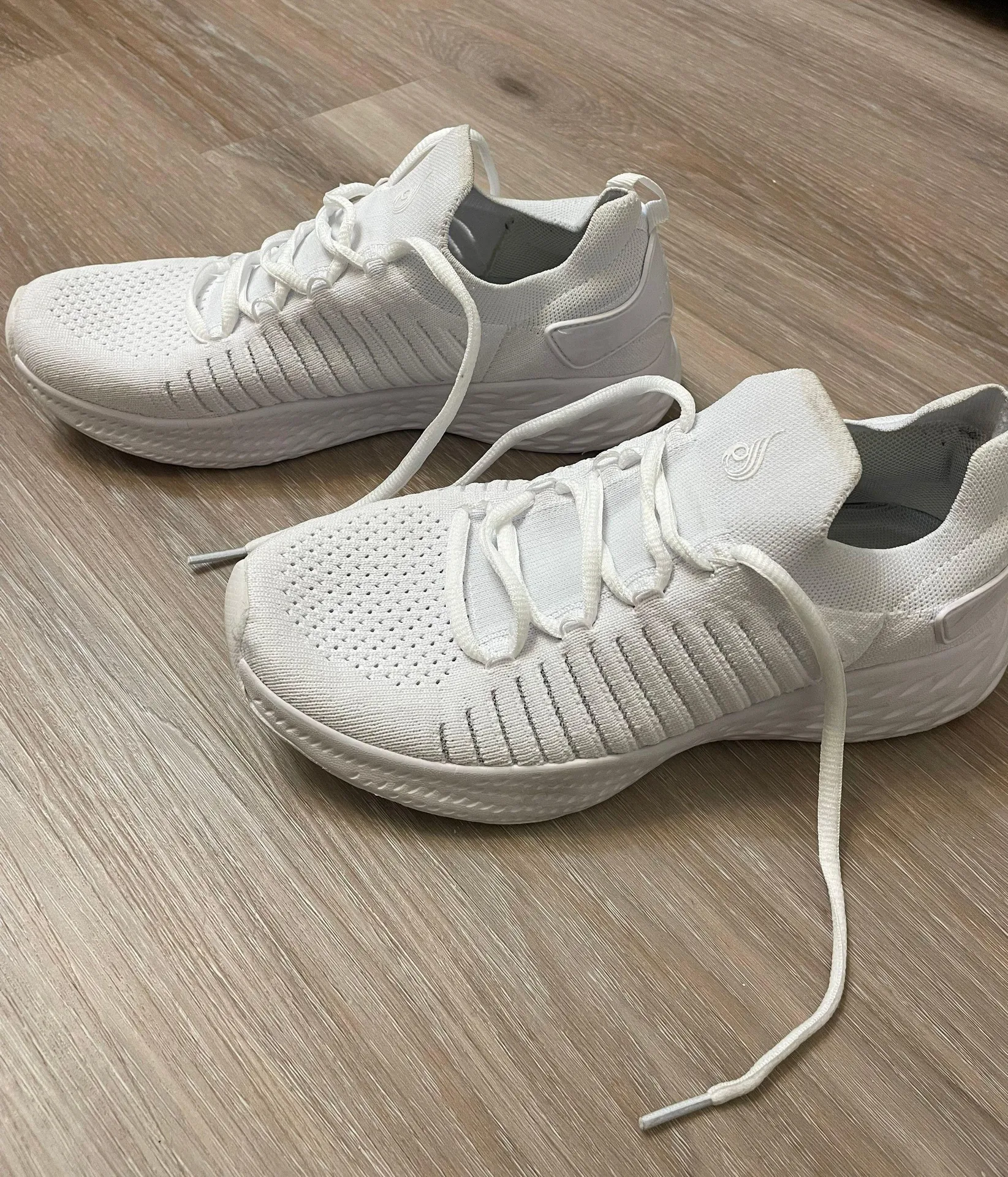 Lifting Shoes White Size 7.5 - Image 2