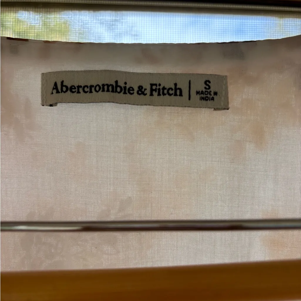 Abercrombie & Fitch Flutter Sleeve Floral midi dress Size Small - Image 2