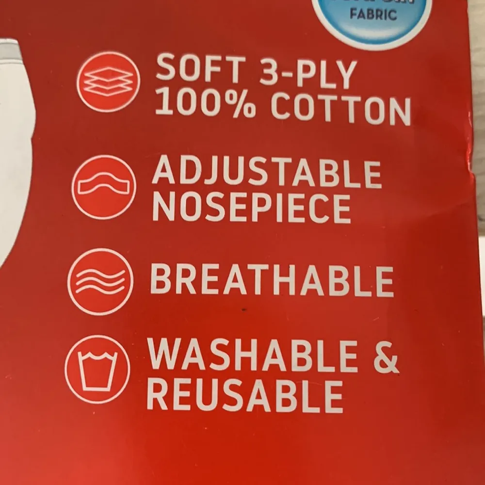 NWT Hanes 10 Pack White Face Masks - Image 3