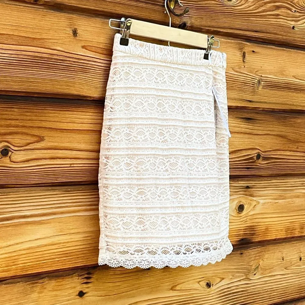 NWT Ivory Lace Stretch Skirt - Image 4