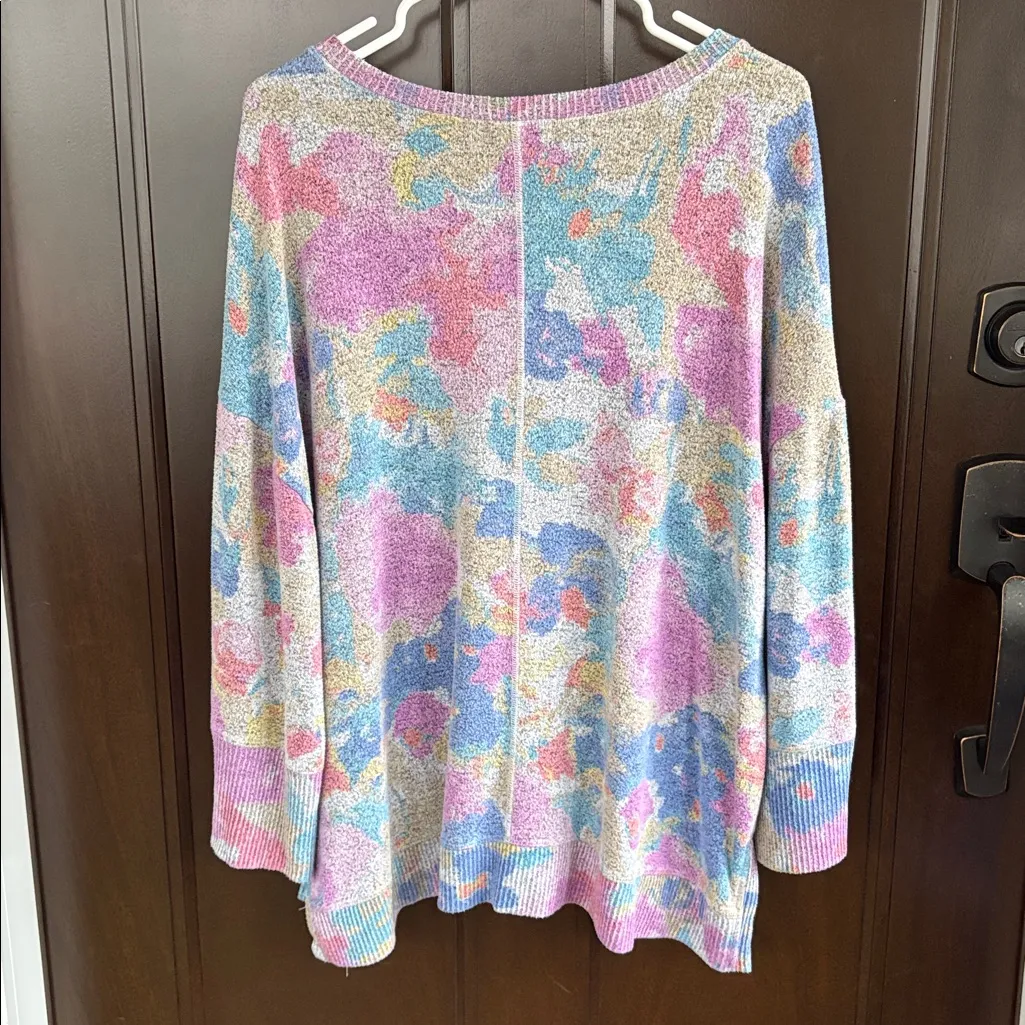 Like New Habitat Brushed Floral Top Size Large - Image 9