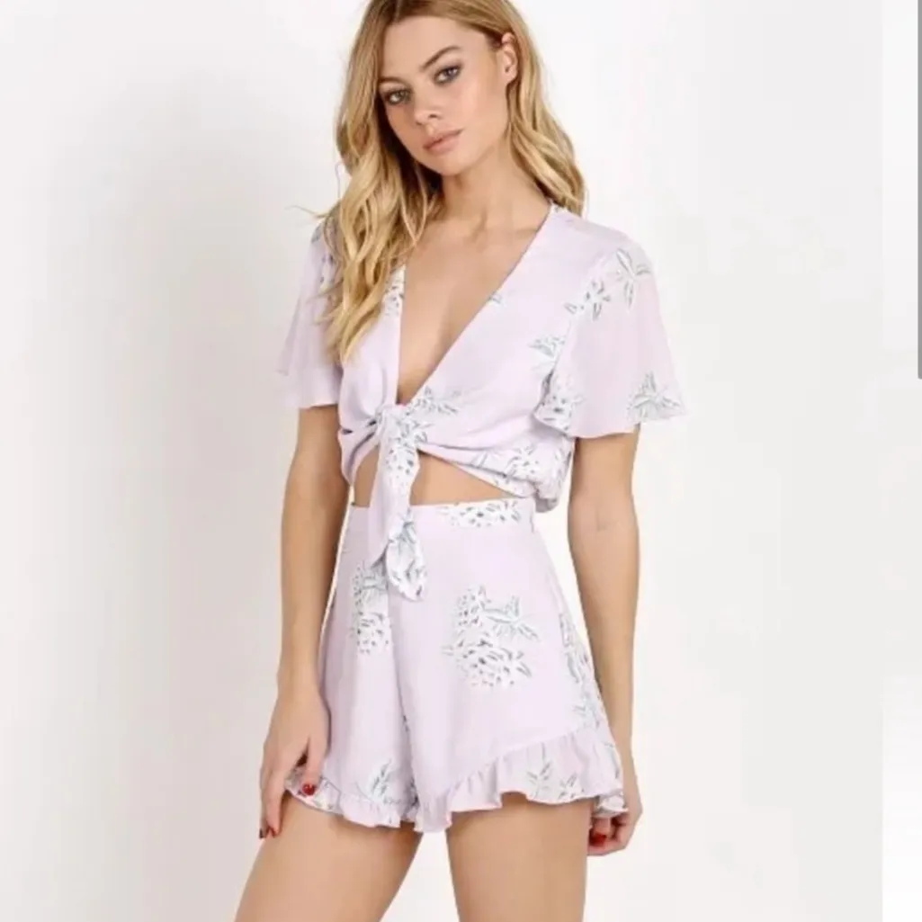 Show Me Your MuMu Open Tie Front Shortsie Liv Lav Lov  Tie-Front Romper Size Sm - Image 3