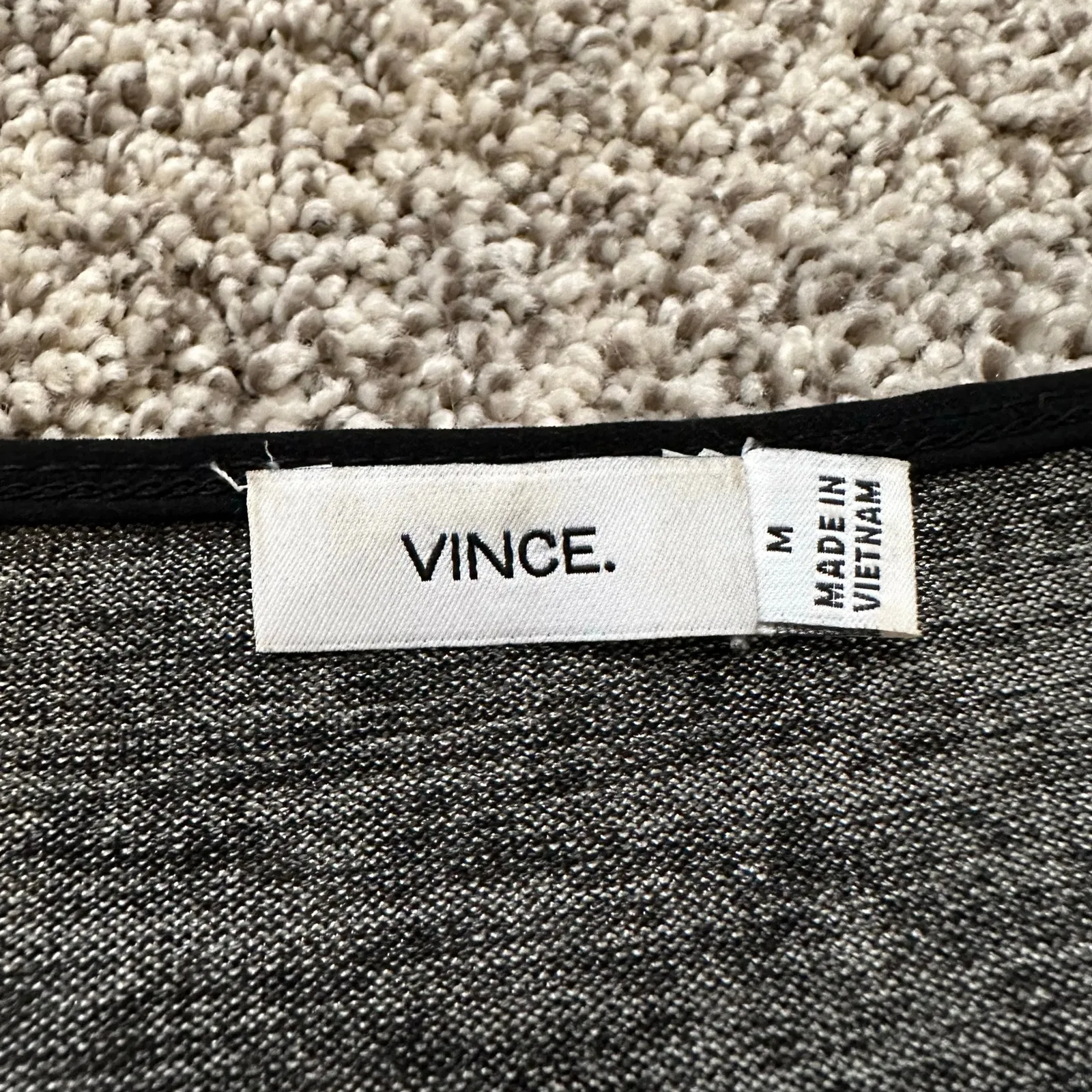 Vince. silver short sleeve top size M - Image 7