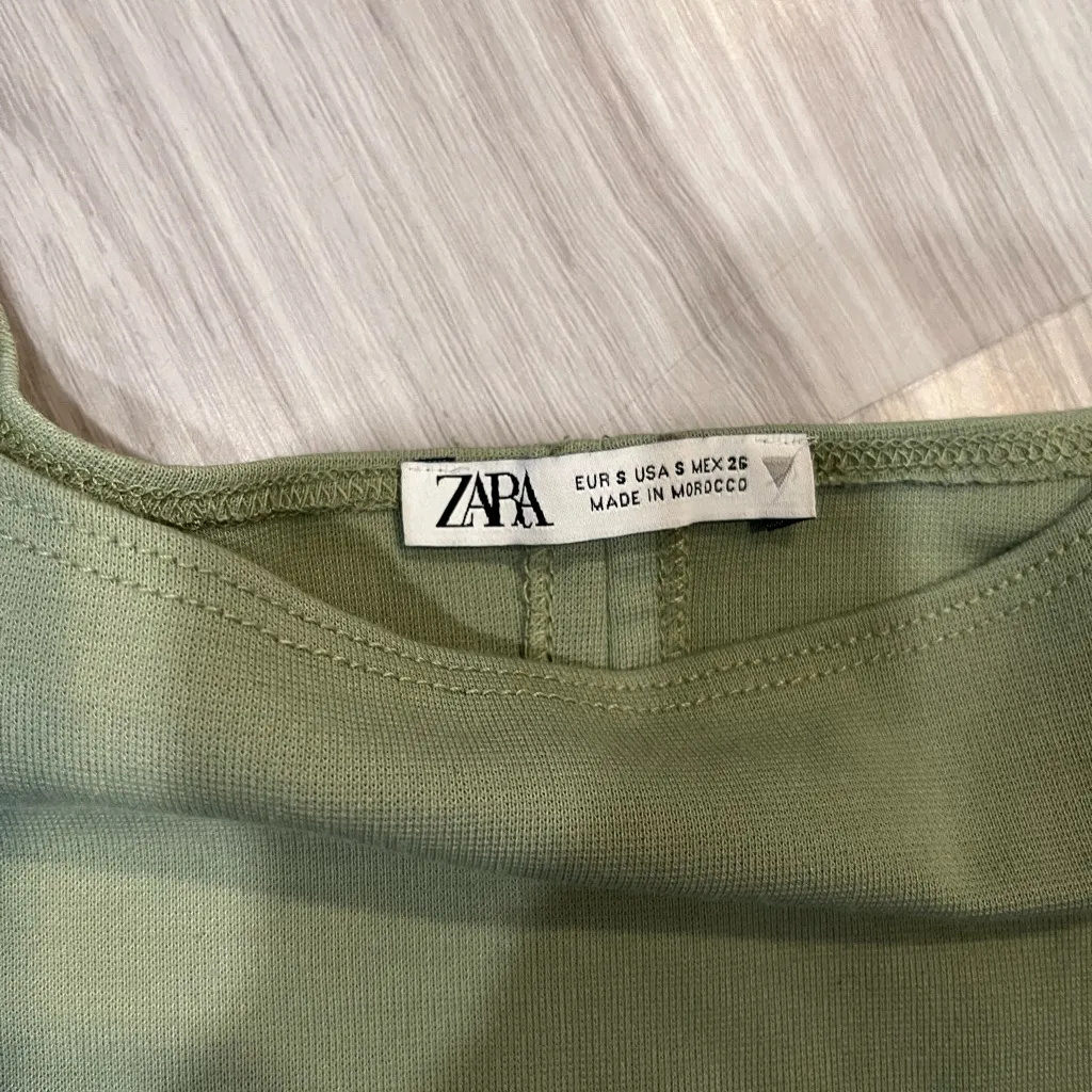 Zara NWOT Sage Green Midi Dress - Image 4