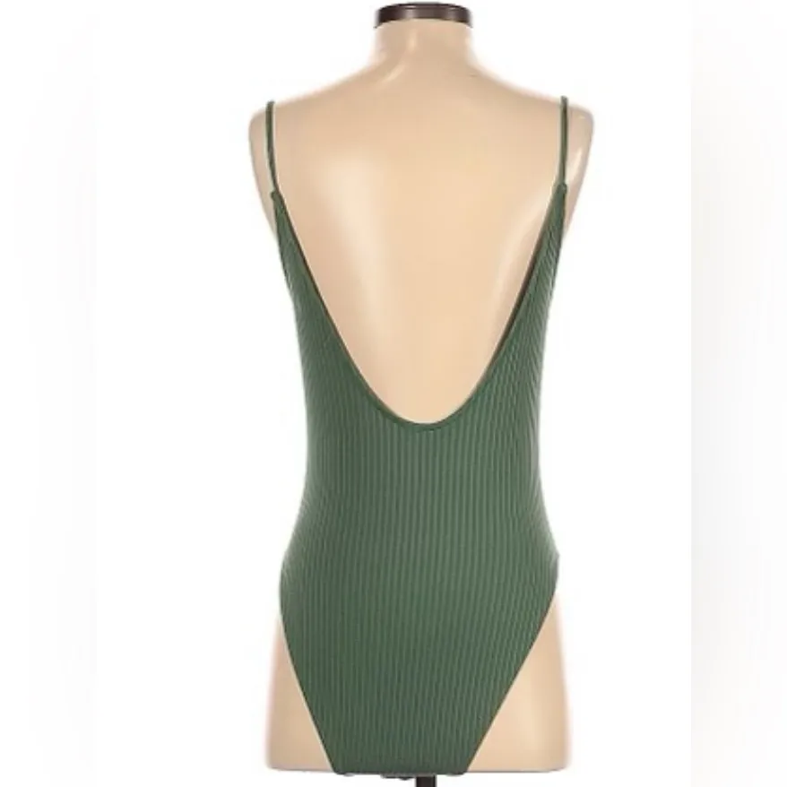 FOREVER 21| LOW BACK HI CUT BODYSUIT Green Size S - Image 2