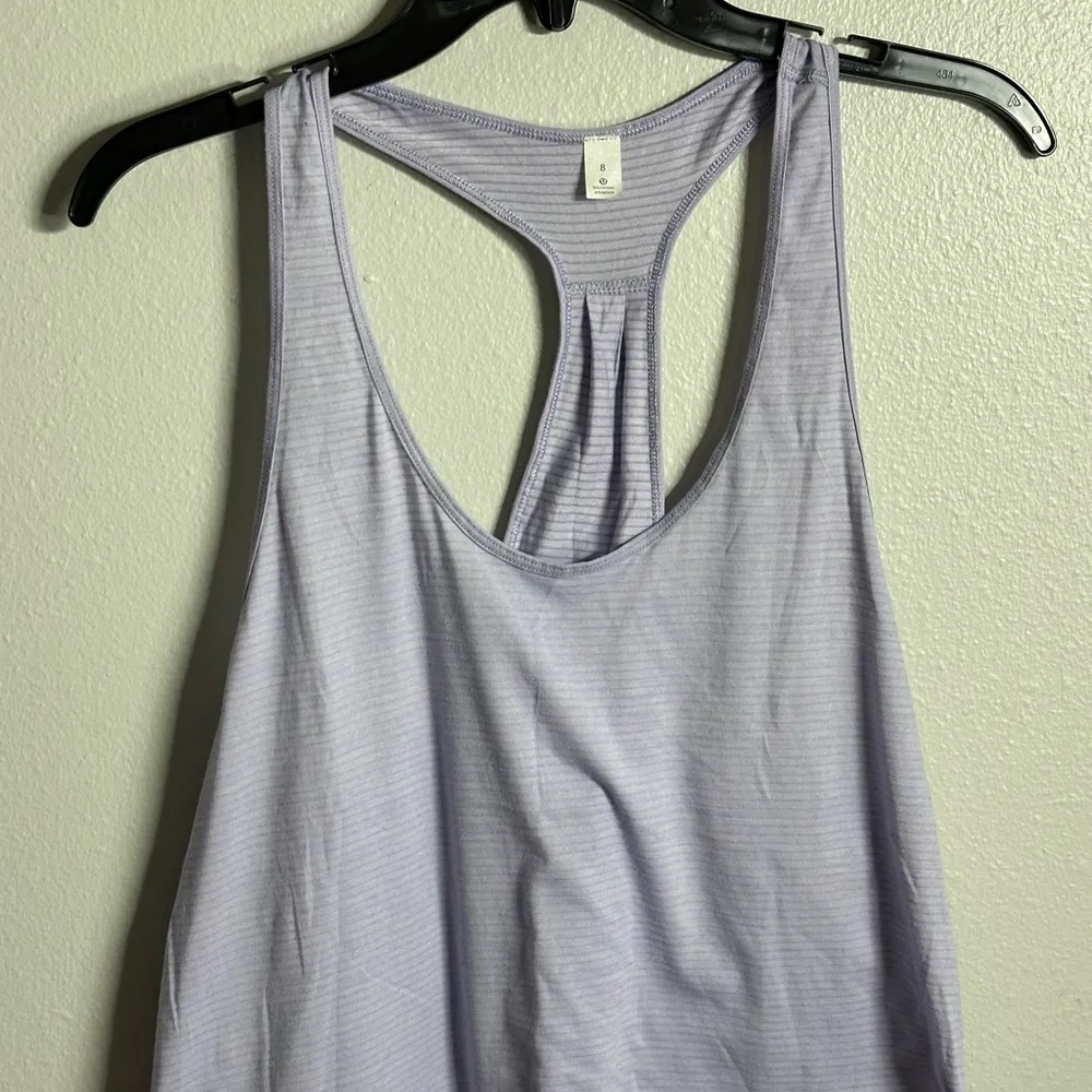 Lululemon‎ Athletica Women lilac Tank Top Sleeveless size 8 - Image 2