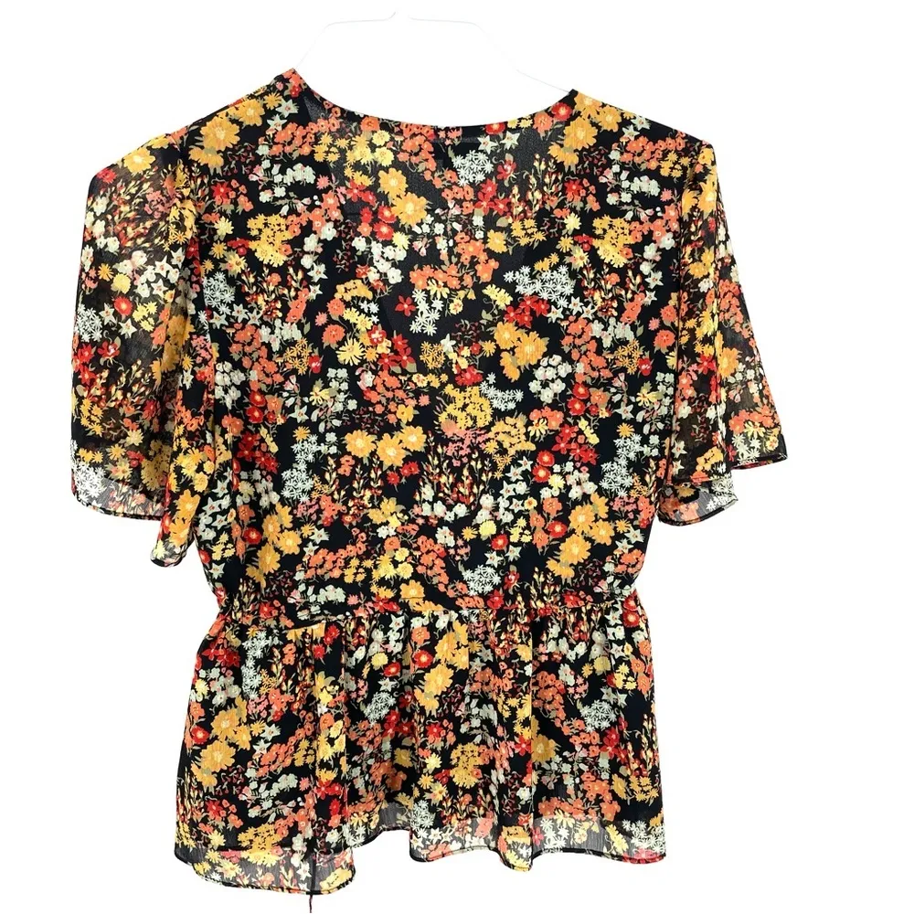 Madewell Short-Sleeve Floral Peplum Tie Wrap Top in Flower Garden - Image 7