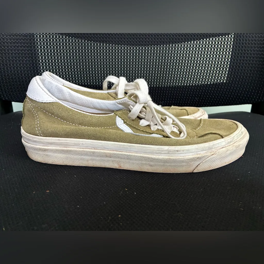 Vans Low Top Green Khaki Sneakers Sz W8.5 Anaheim 73 - Image 3