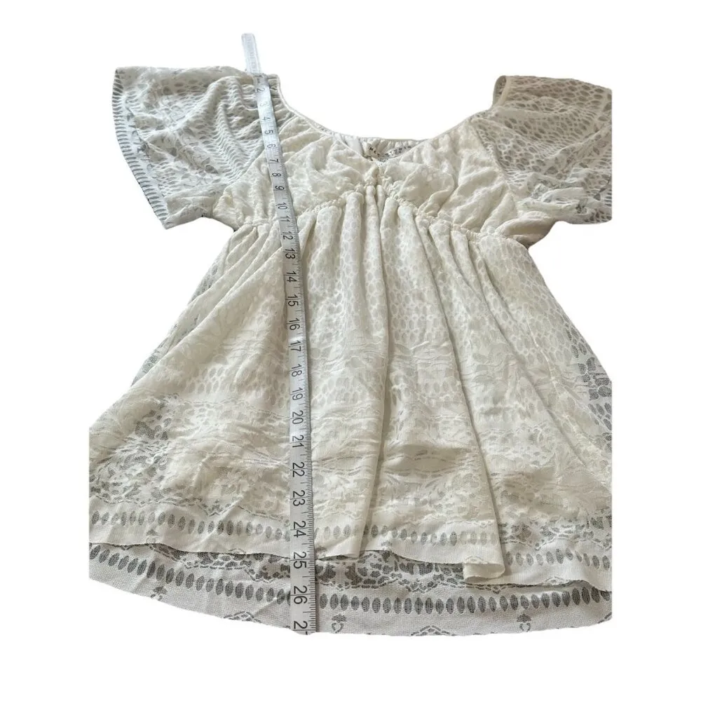 Max Studio Petites Babydoll Tunic Lace Blouse V Neck Eyelet Lined Flutter Sleeve - Image 4