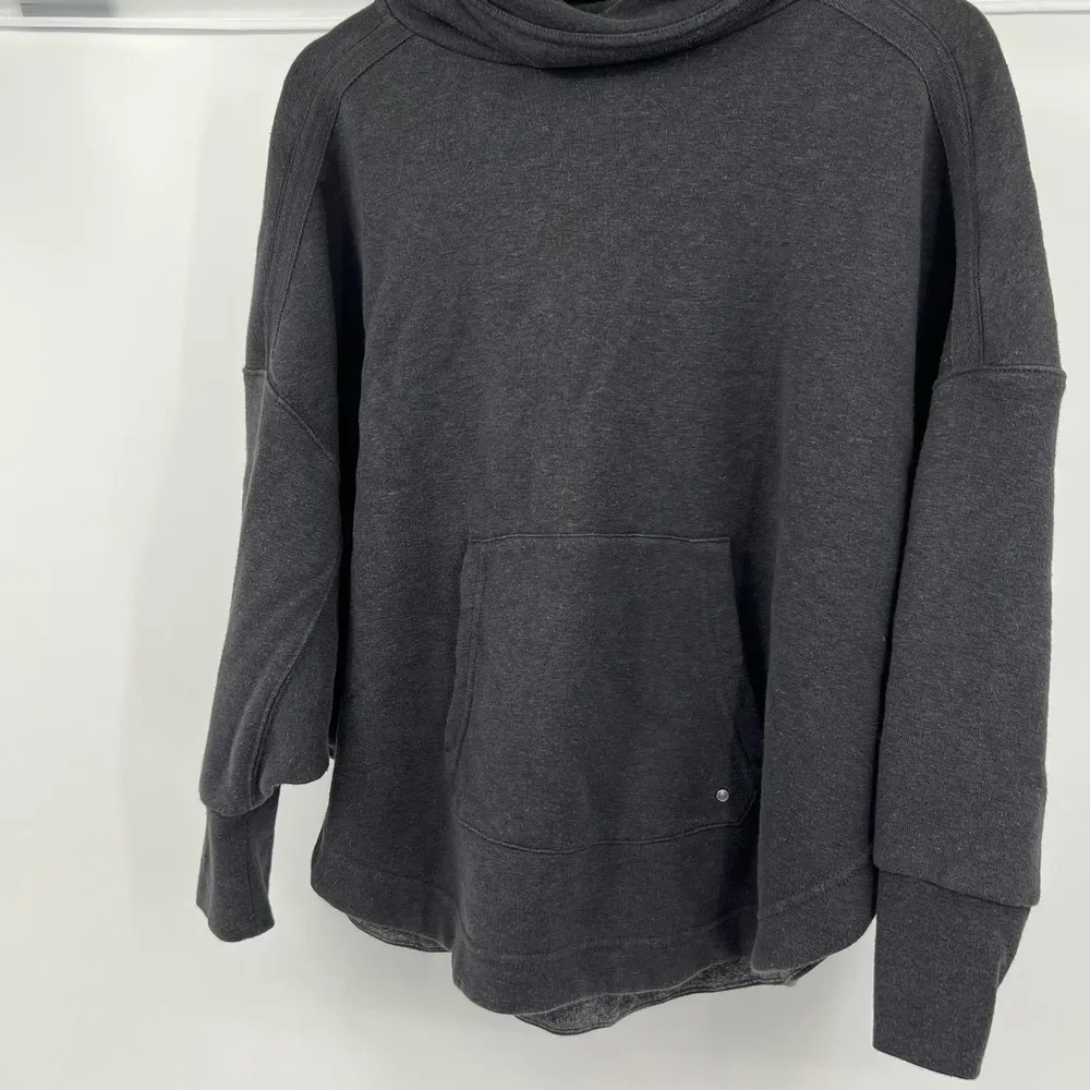 prAna Cozy Up Poncho UPF 50+ casual pockets oversized lounge women's size medium - Image 4