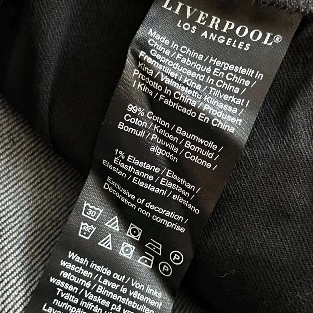 NWT Liverpool Kennedy Crop Straight Jeans in Costa Mesa Grey Wash | 2/26 - Image 16