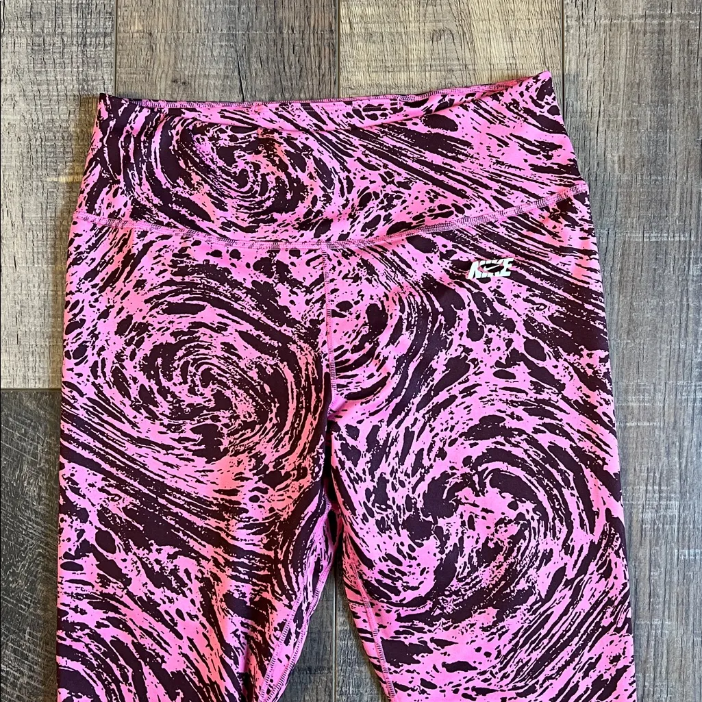 Nike Training Icon Clash One Dri Fit High Rise Swirl Print Leggings DQ6719-684 - Image 3