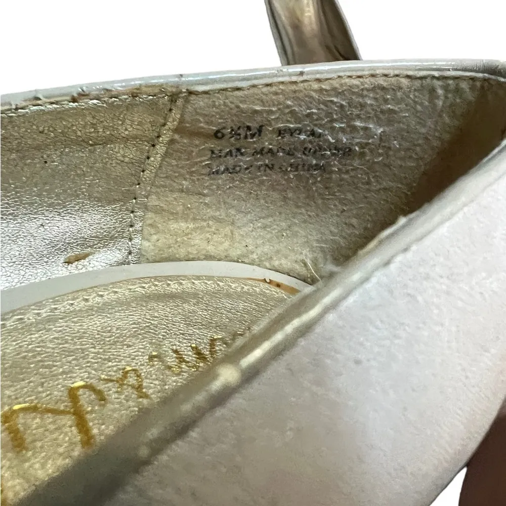 Sam & Libby Taupe Faux Leather 3D Flower Applique Peep Toe Heeled Pumps Sz 6.5M - Image 6