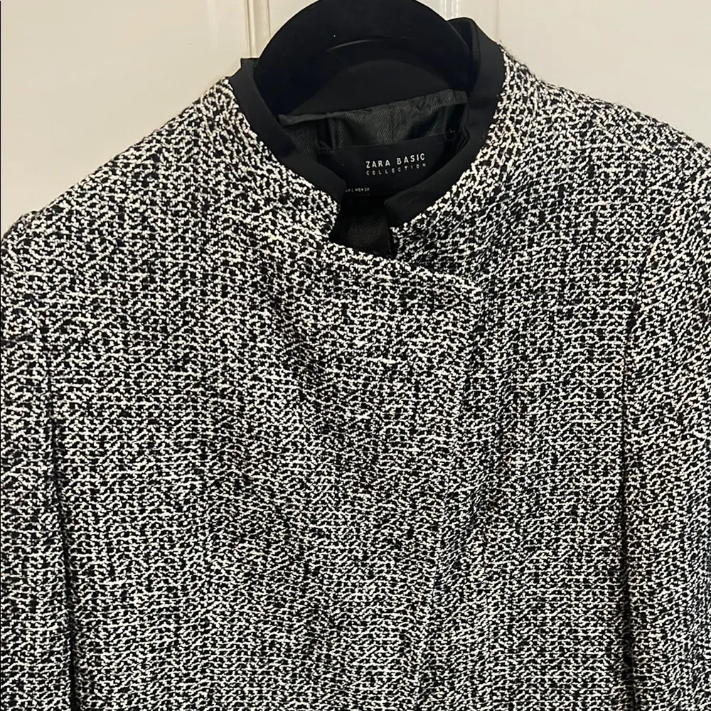 Zara Women's Black and White Tweed Coat - Image 2