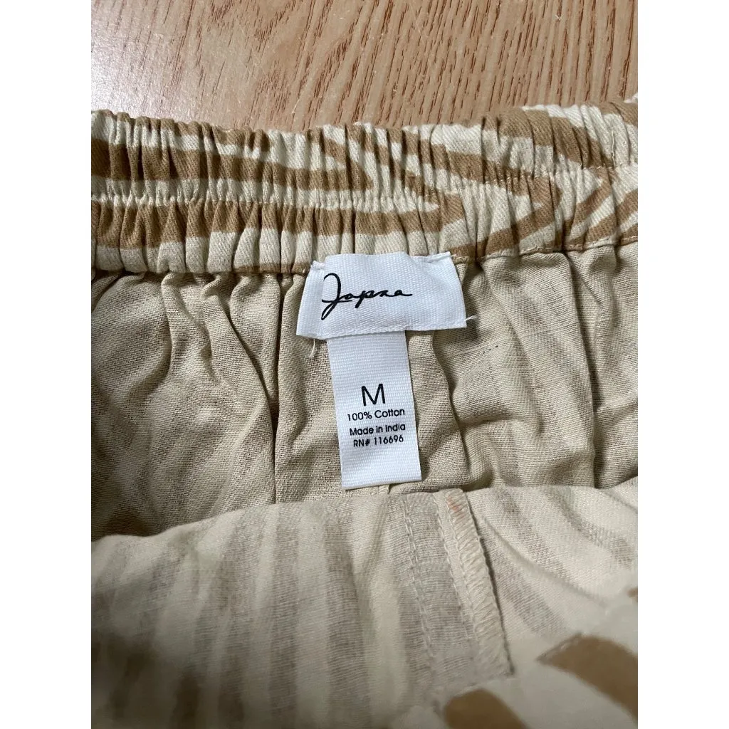 New Women’s Japna Animal Print Shorts Cotton Tan Khaki Beige size Medium - Image 5