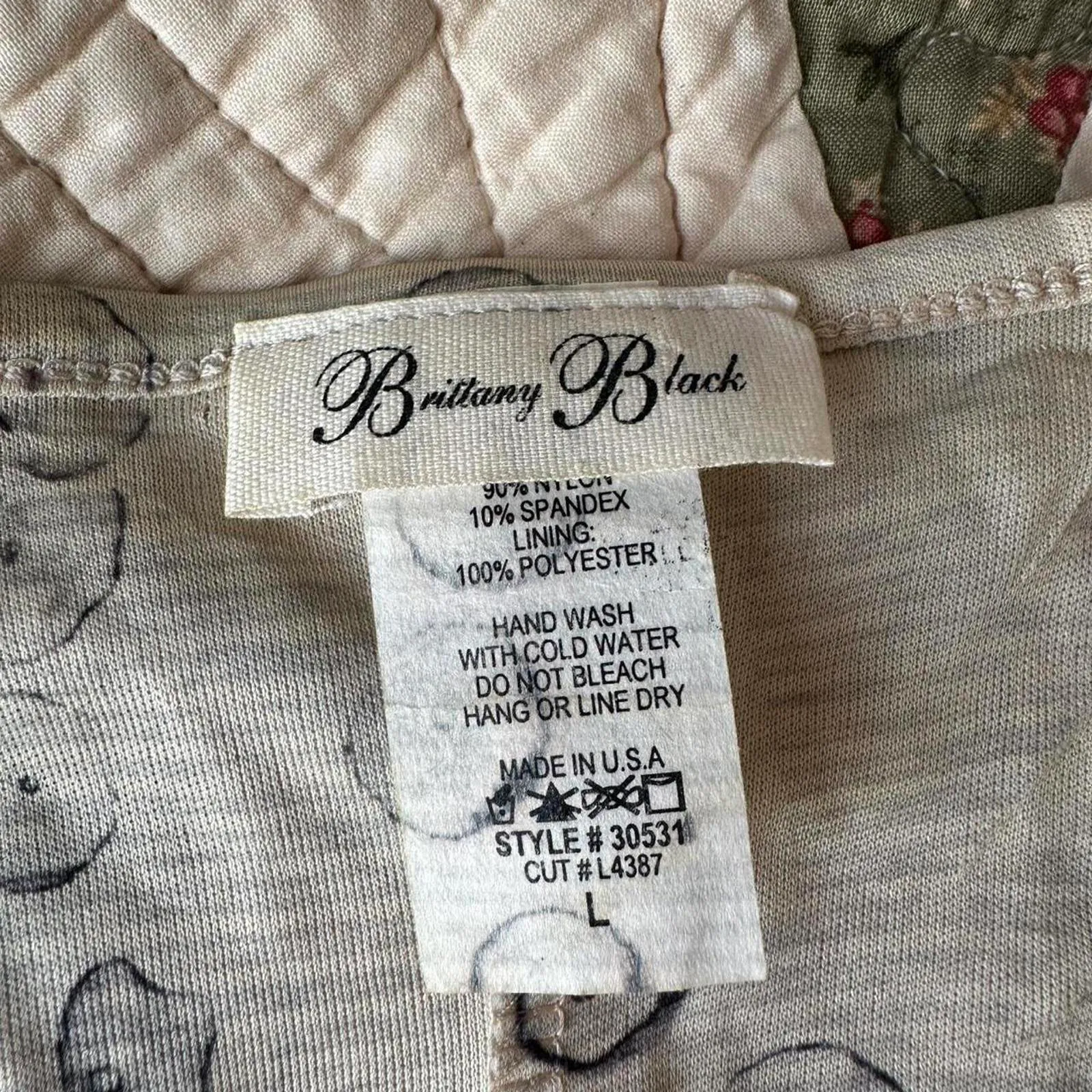 Vintage Y2K whimsigoth witchy gray and cream lace top. - Image 5