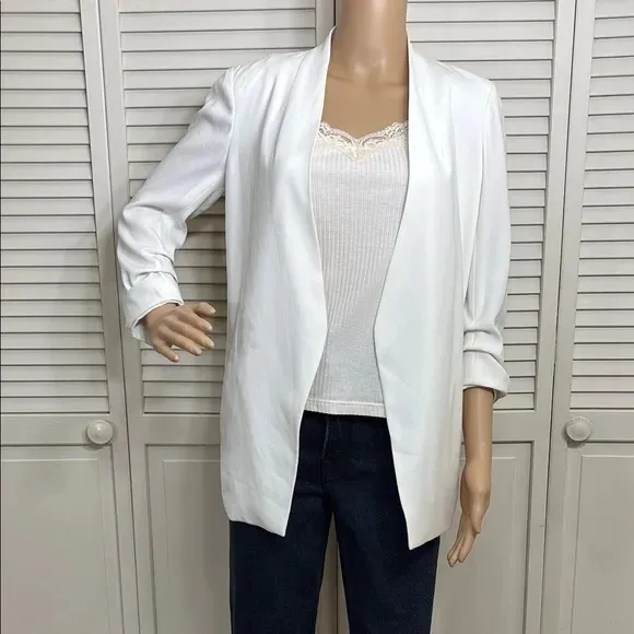 Babaton Cream Women's Blazer - Image 2