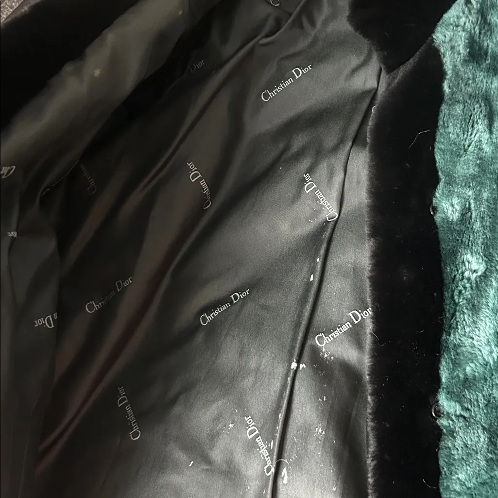 Christian Dior Boutique Fourrure Emerald Green Black Trimmed Faux Fur - Image 8
