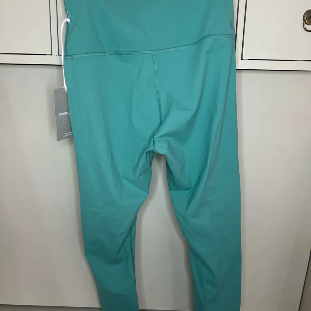 Everlane Leggings Soft Green High Rise The Perform Ankle NWT size small - Image 3