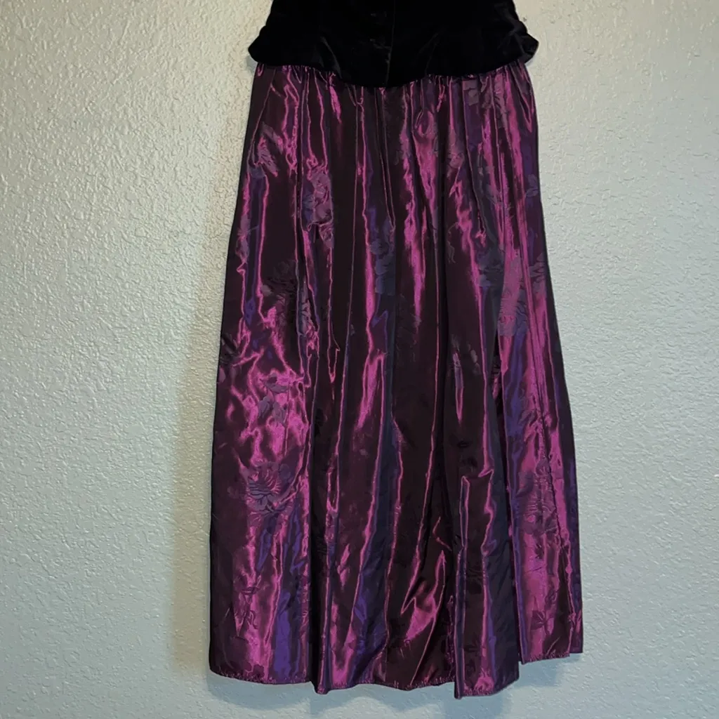 Vintage 80s Laura Ashley Strapless Velvet Purple Ball Gown - Image 8