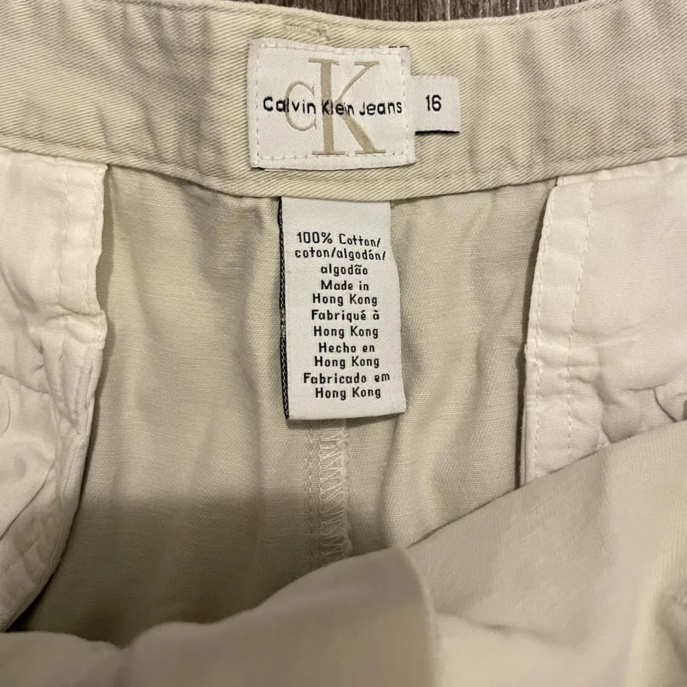 Calvin Klein Shorts Women’s Size 16 Khaki Tan classic casual work neutral safari - Image 5