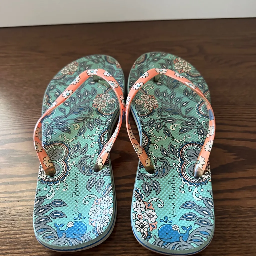 Vera Bradley Coral Teal Whale Floral Paisley Flip Flops Women’s Size 7/8 - Image 2