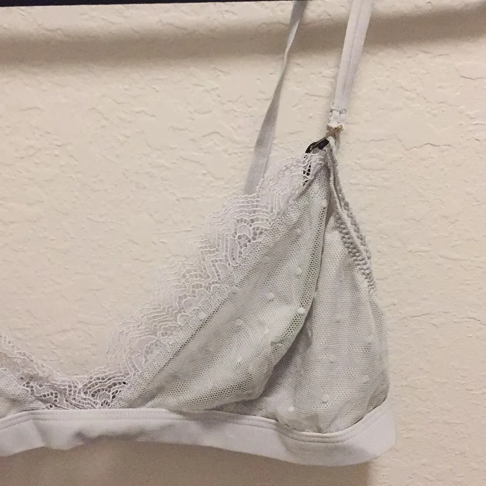 Grey Lace Bralette Size XL *NWT* Gray - Image 3