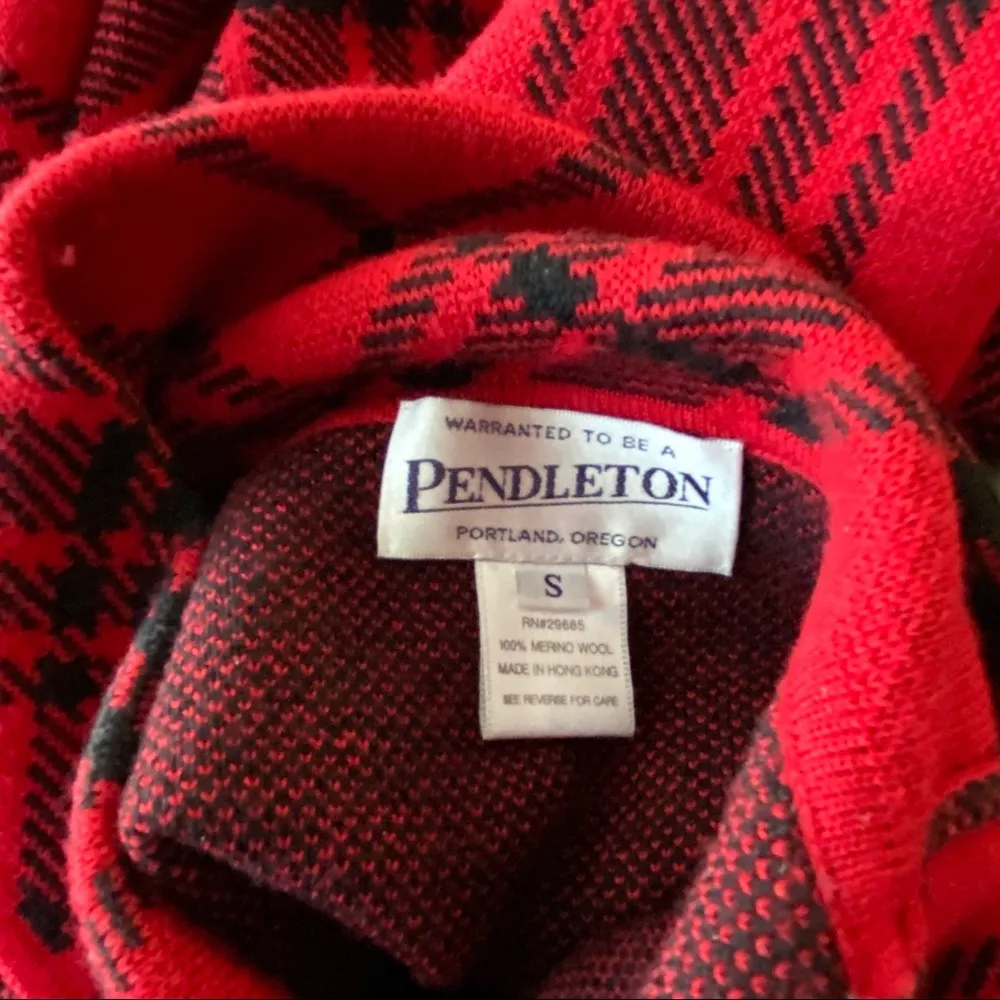 Pendleton Turtle Neck Red 100% Merino Wool Top - Image 8