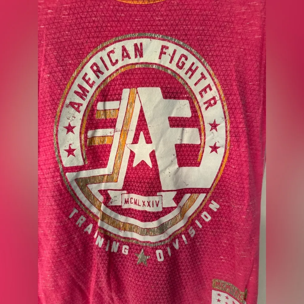 American Fighter x Affliction Women’s Pink & Gray T Shirt Size Small - Image 4