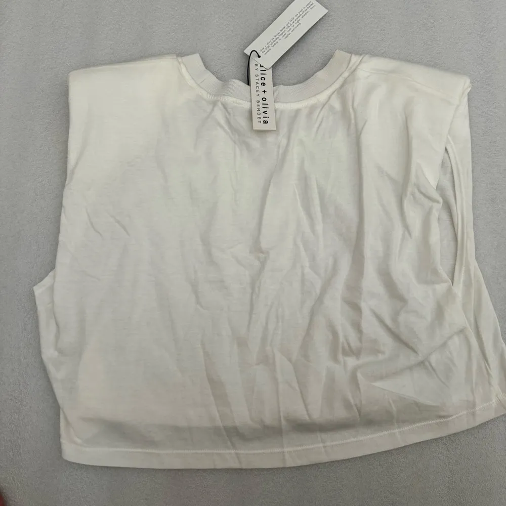 NWT Alice + Olivia Sleeveless Crop Tee - Image 3