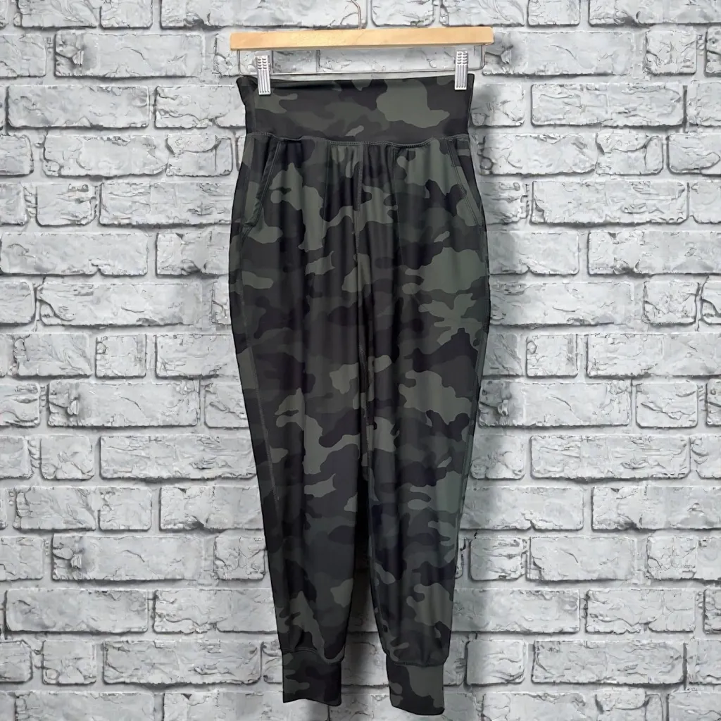 Old Navy High-Waisted PowerSoft Pocket Joggers Size S - Image 3