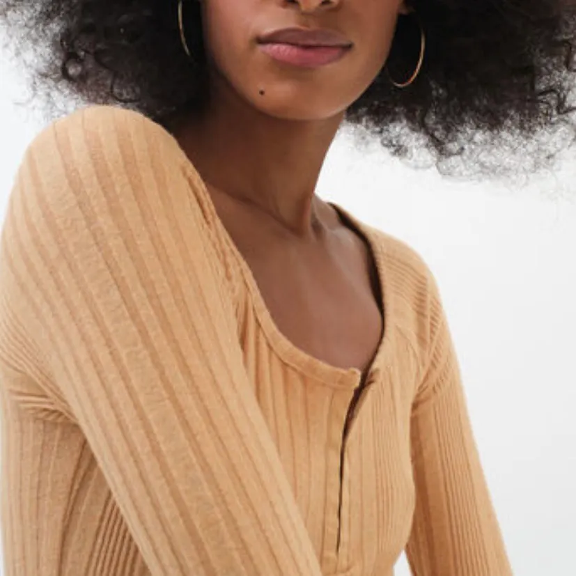 Aeropostale Long Sleeve Hook And Eye Shrunken Henley - Image 3