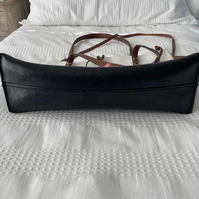 Calvin Klein Extra Large Reversible Tote - Black and White with Brown trim - EUC - Image 7
