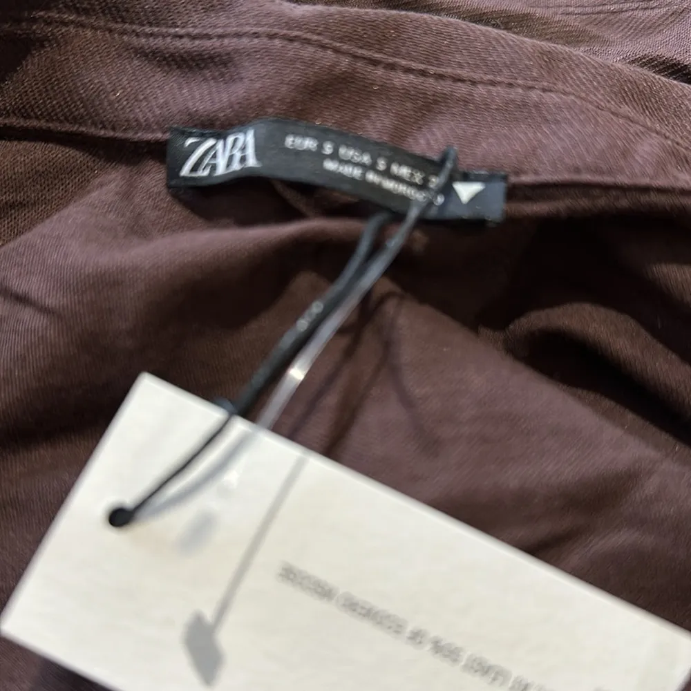 NWT ZARA T-SHIRT WITH RUCHING Detail BLOGGERS FAV Chocolate Brown - Image 6