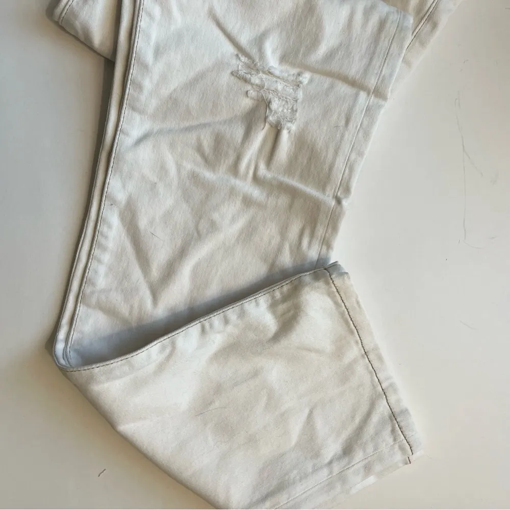 Cabi • Cream Ivory Destructed Slim Boyfriend Jeans - Image 3