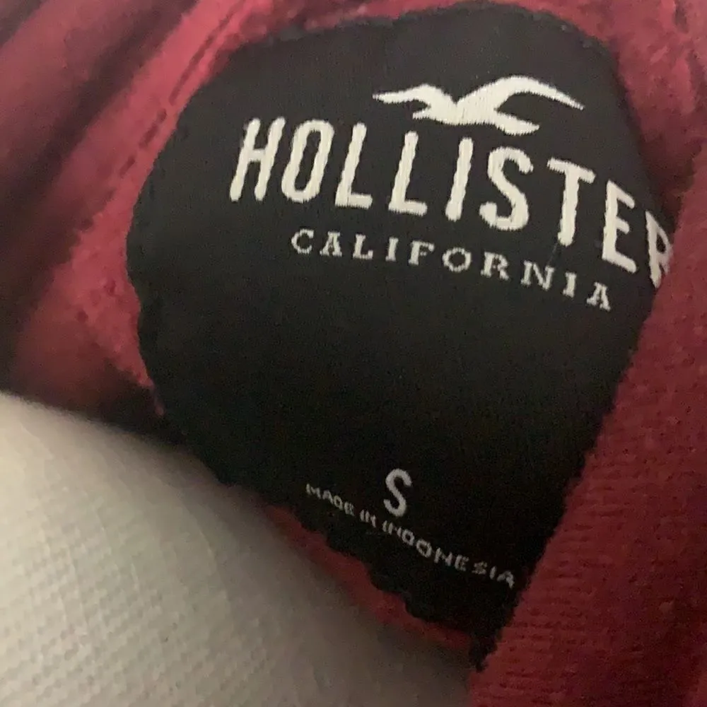 Hollister Dark Pink Hoodie - Image 3