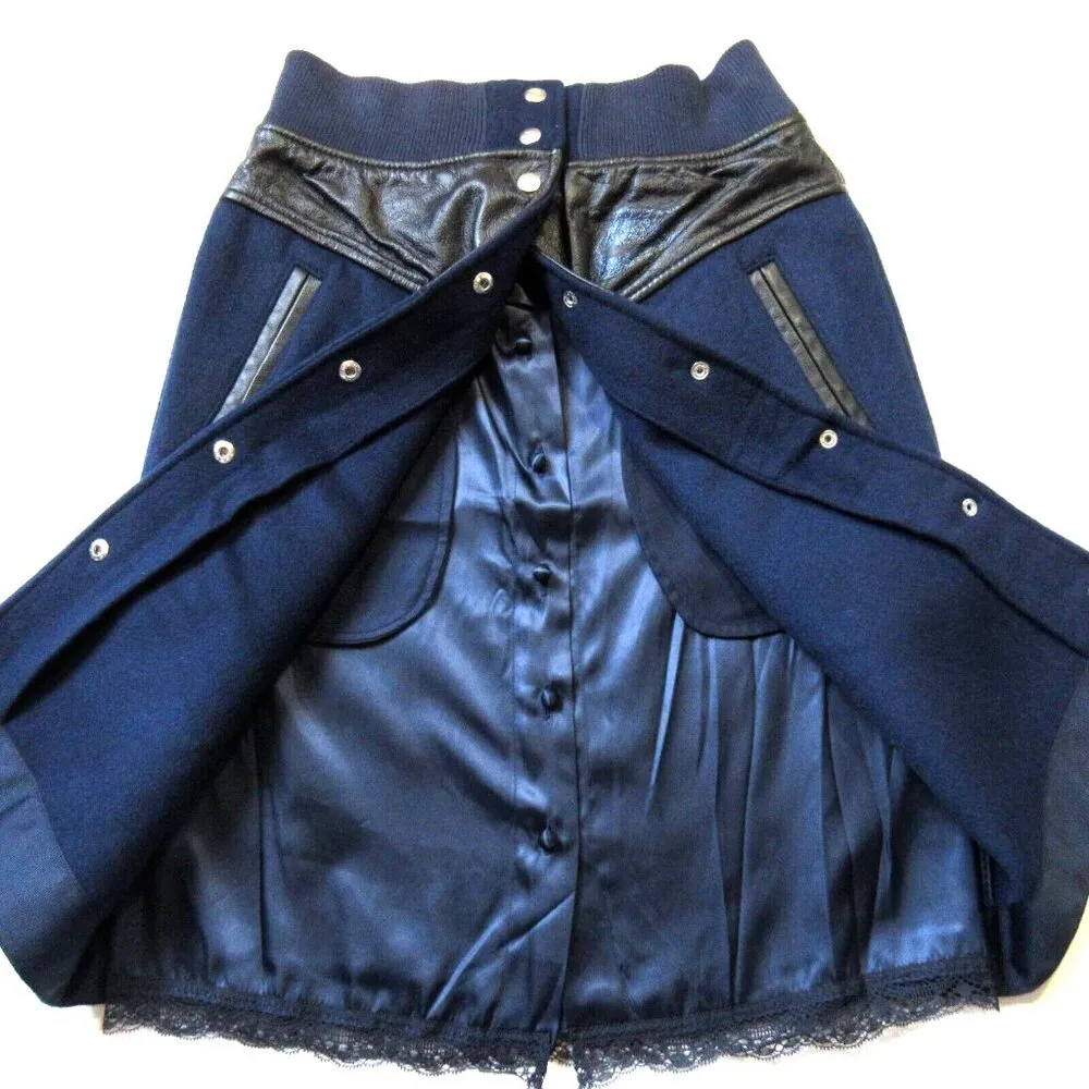 NWT Nike x Sacai Windrunner in Navy Fleece Wool Leather Trim Button Skirt S $500 - Image 4