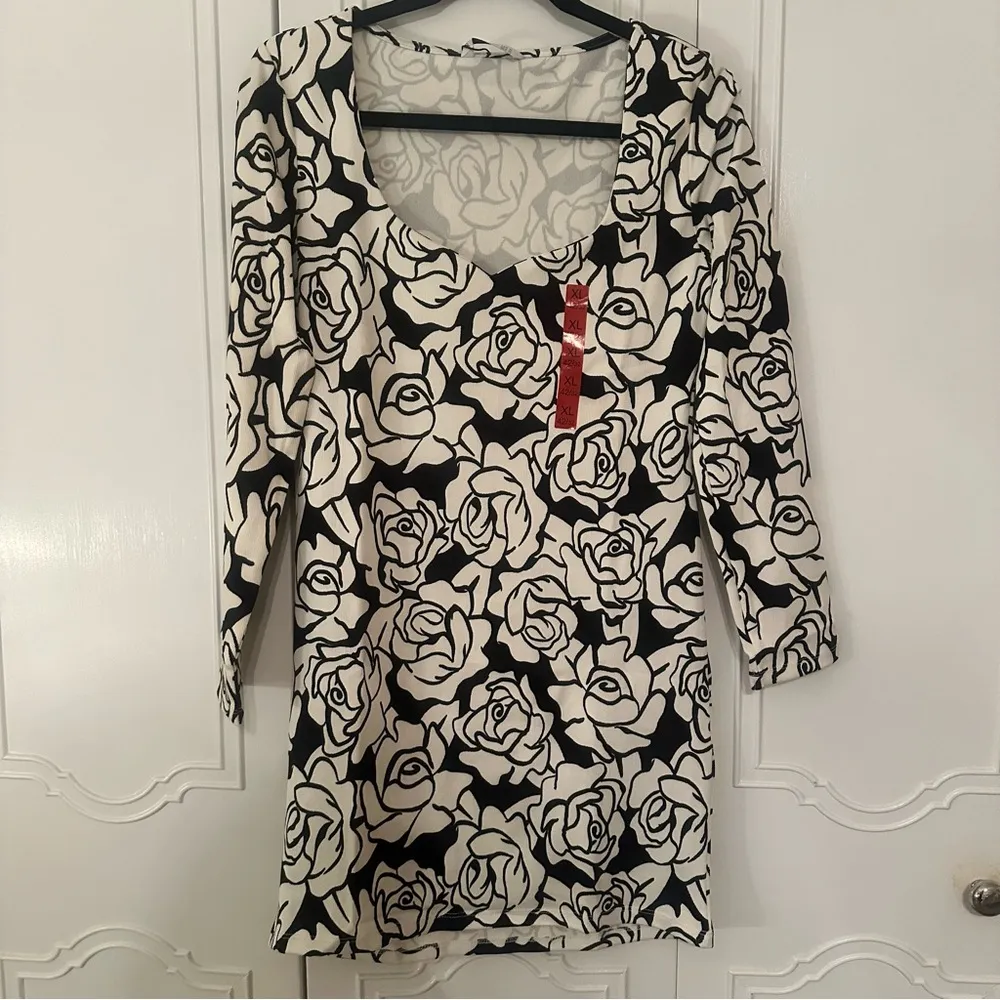 NWT Stradivarius (ASOS) Sz XL ribknit dress w/ sweetheart neckline - Image 4