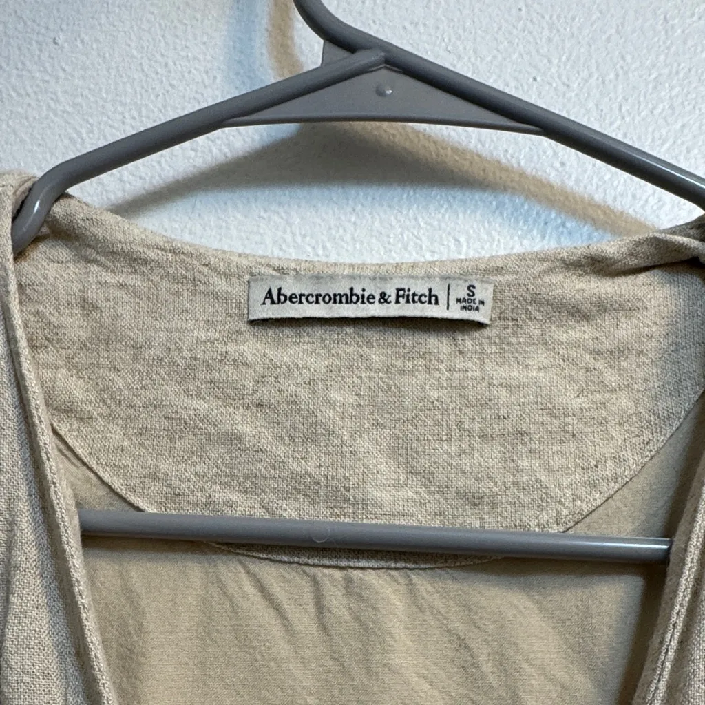 Abercrombie & Fitch Beige Button Up Vest - Image 2