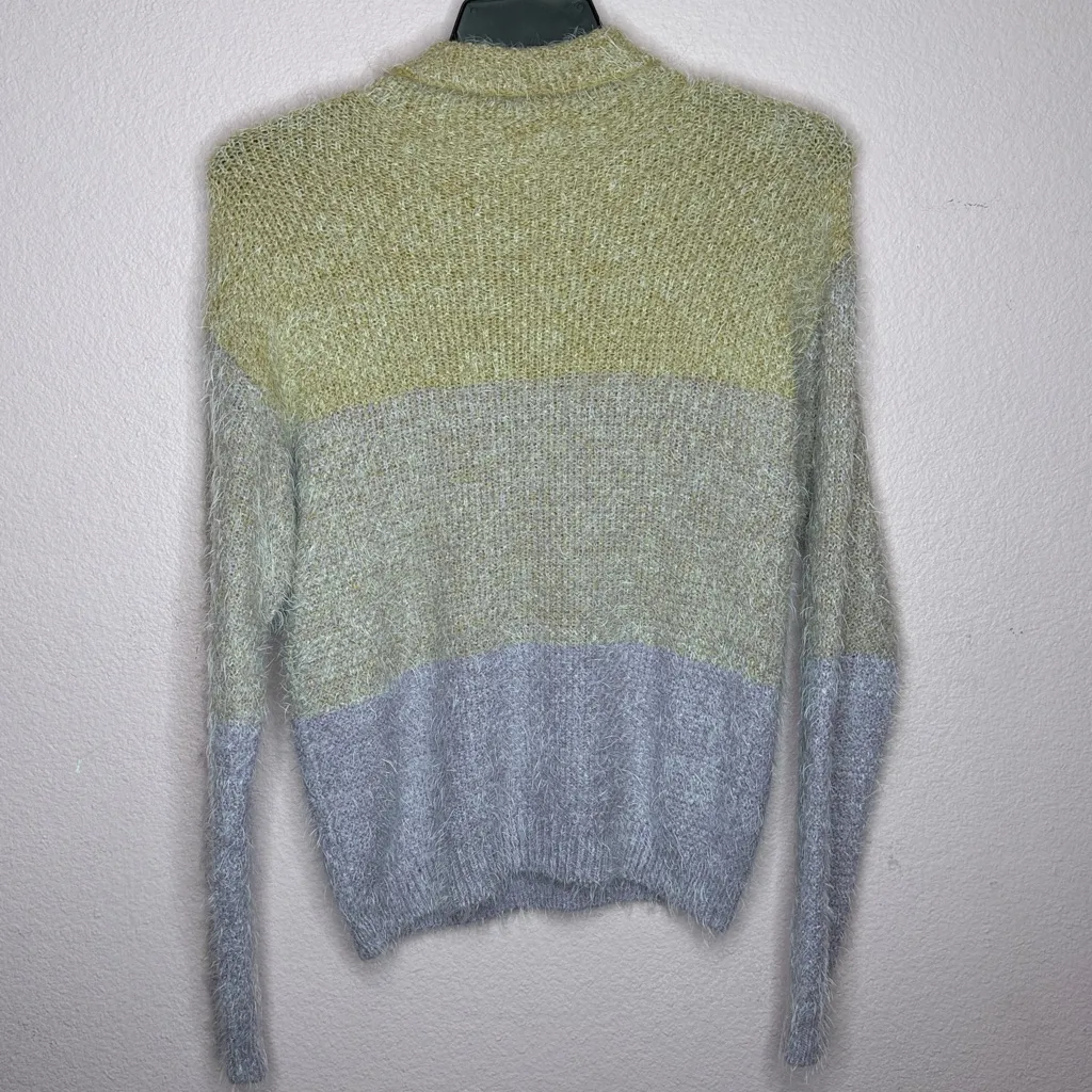 BP. Colorblock Mock Neck Sweater XS – Cozy Neutral Knit Pullover - Image 6