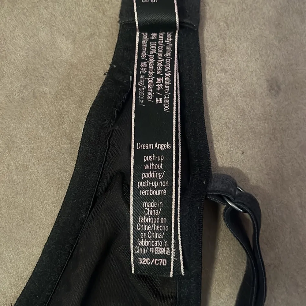 Victoria’s Secret lace and velvet bra - Image 10