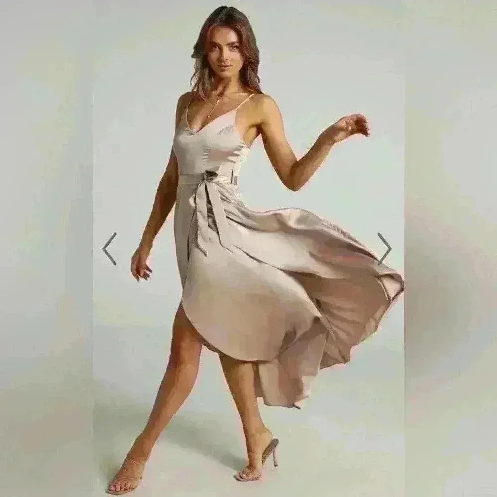 Showpo. NWT Women’s TREASURING YOU WRAP MIDI DRESS IN MOCHA SATIN‎ Size 8 - Image 2