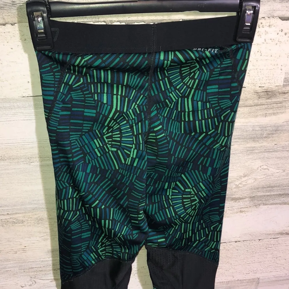Nike pro leggings Nike Pro hypercool tidal cropped leggings XS green workout​​ - Image 7