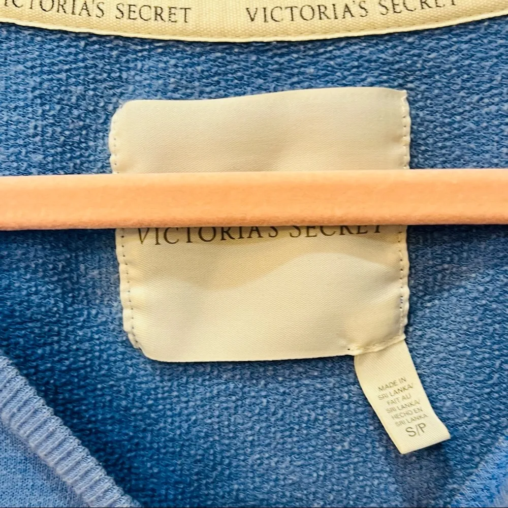 VICTORIA'S SECRET LIGHTWEIGHT ANGEL SWEATSHIRT LIGHT BLUE WOMENS sz small - Image 3