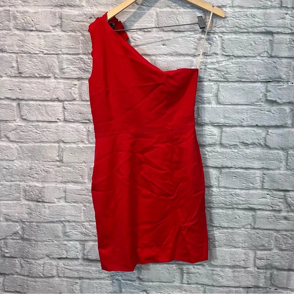 Valentino Techno Couture SZ 10 Red One Shoulder Flower Detail Knee Length Dress - Image 2