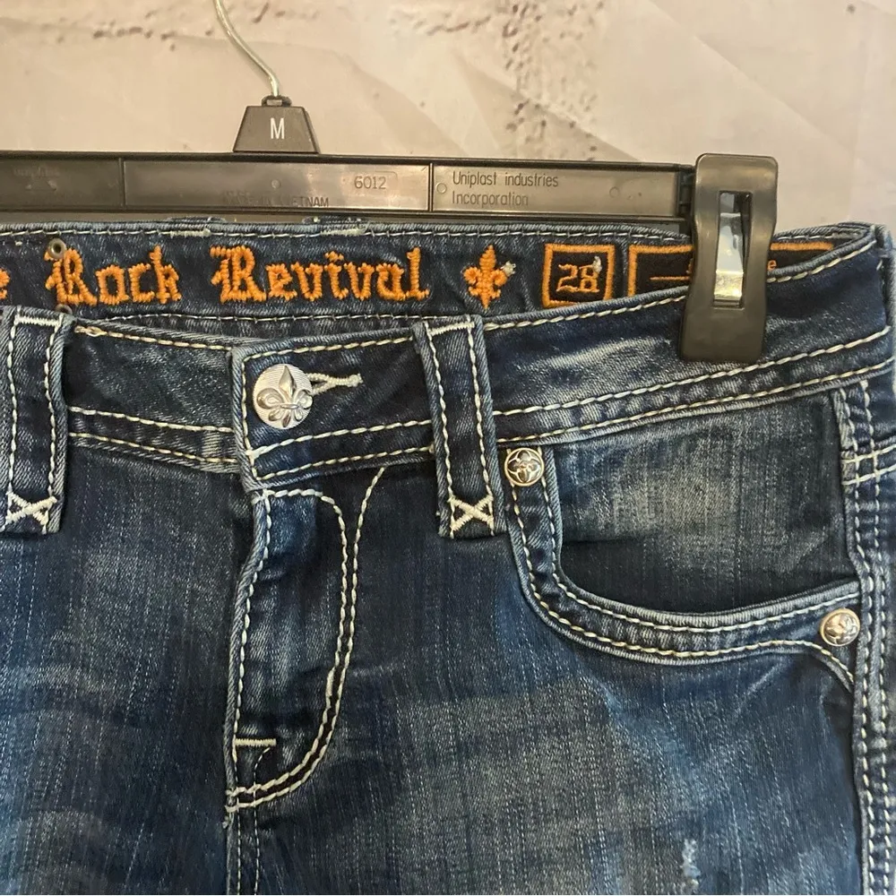 Rock Revival Lam Mid-Rise Straight Sz 28 distressed - Image 2