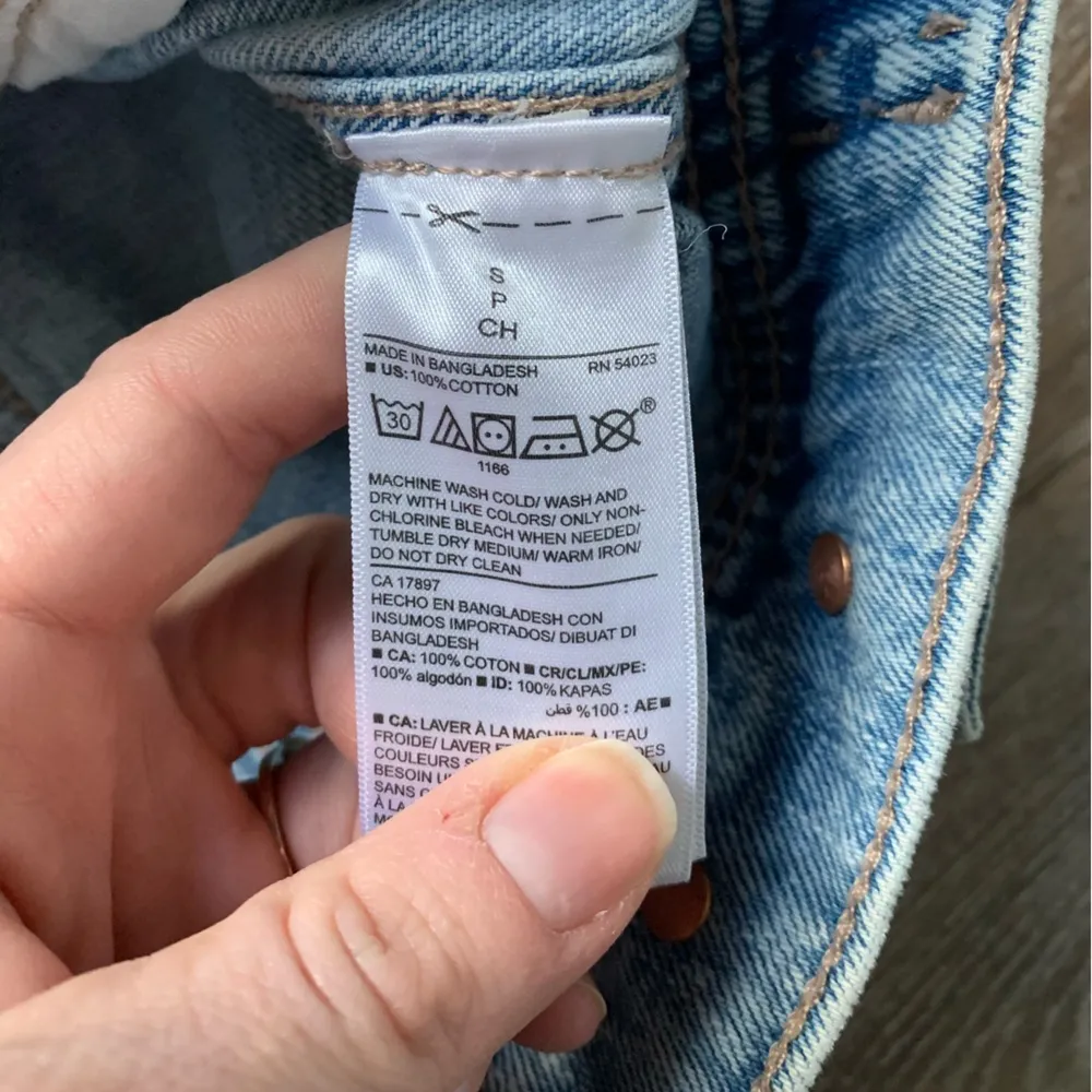 Old Navy  Light Blue Jean Jacket S - Image 3