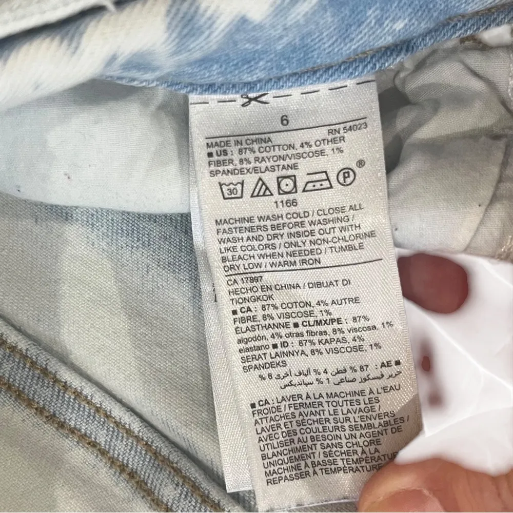 Old Navy Womens Size 6 Rockstar Super Skinny Ankle Light Wash Frayed Ankle Jeans - Image 4