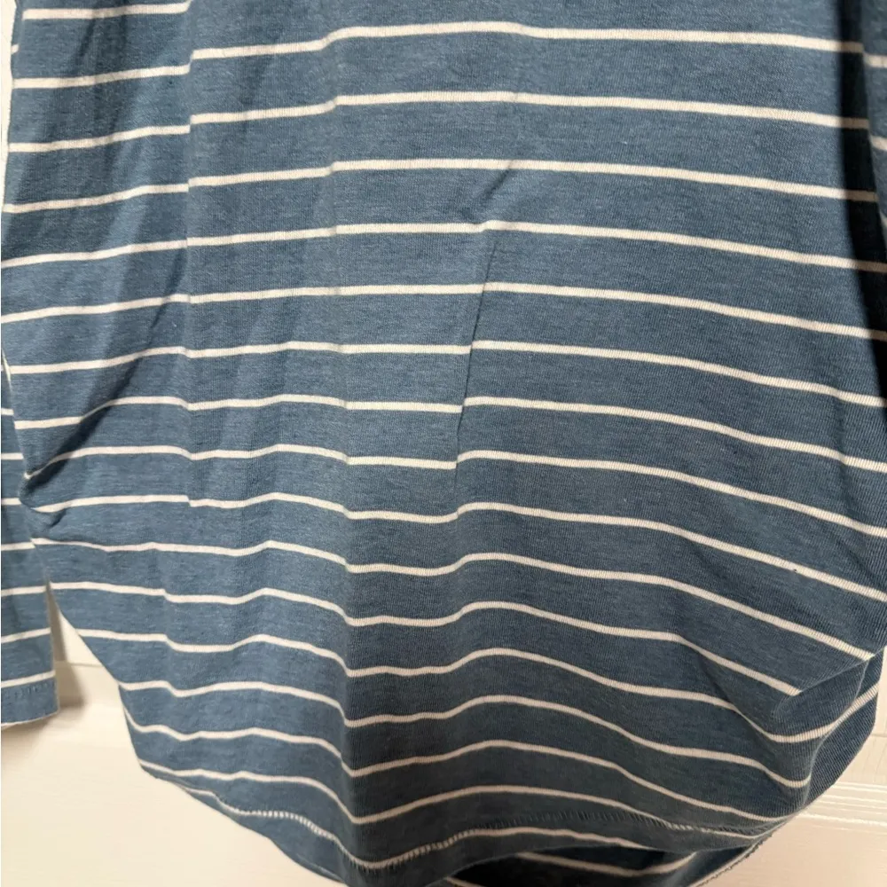 Motherhood Maternity Top Size Medium - Image 2